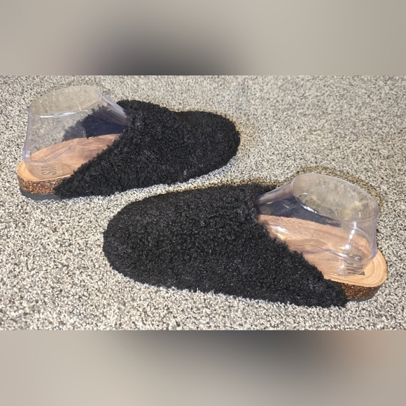 Steve Madden Shearling Clog Black Women’s Size 8 - Picture 4 of 6